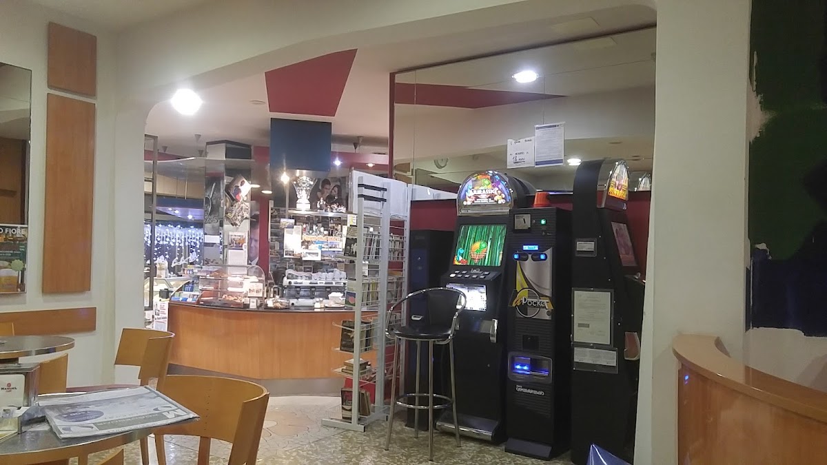 Sala Felice - Gelateria Nuovofiore Photos 2